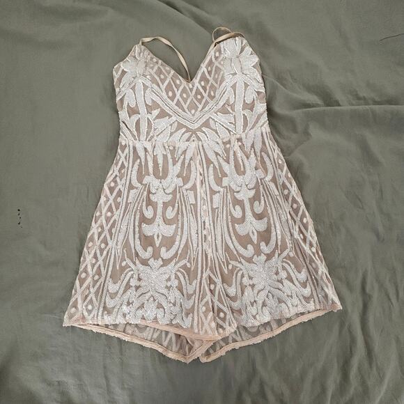 Lulu's sequin romper size small, NWOT - Picture 1 of 4